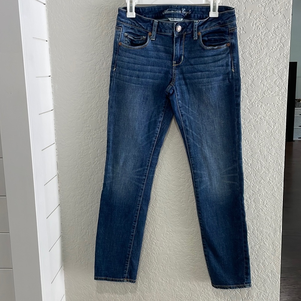 American eagle size 8 short, super stretch jeans